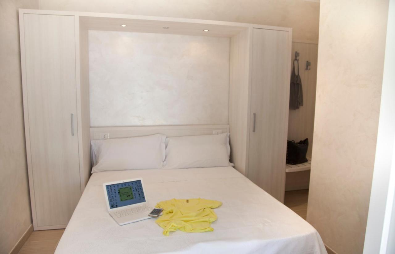 Marina Beach Aparthotel Rimini Eksteriør billede