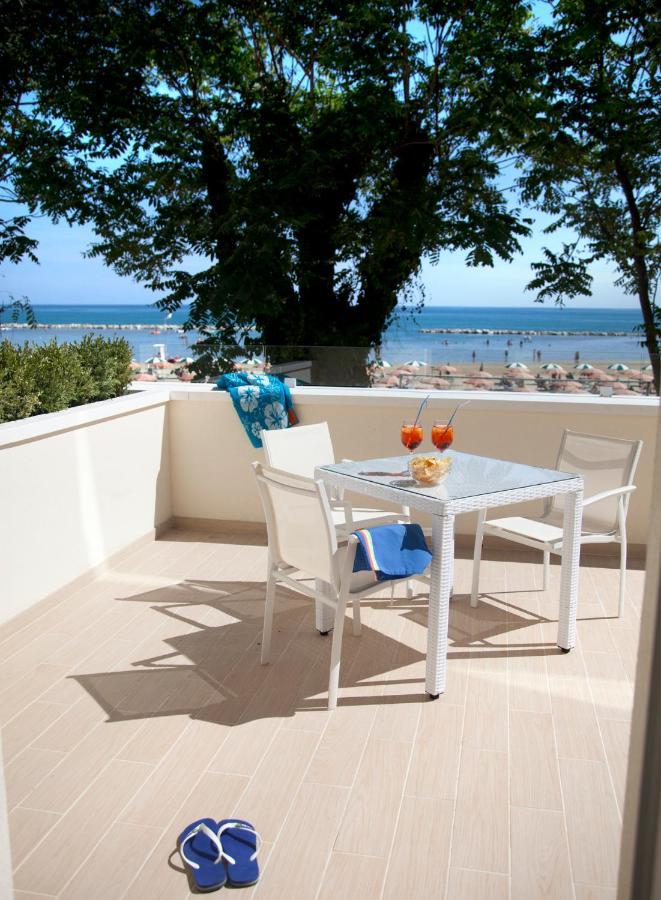 Marina Beach Aparthotel Rimini Eksteriør billede
