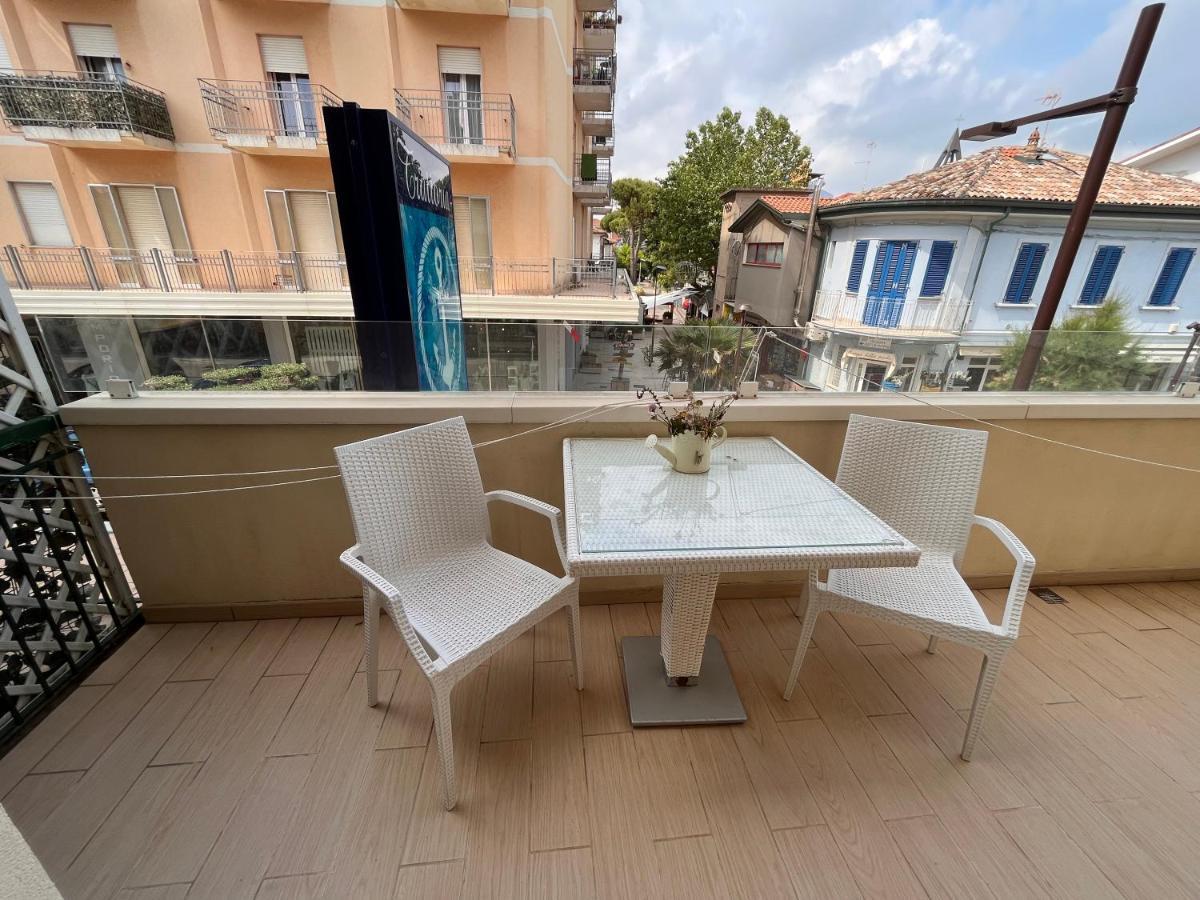 Marina Beach Aparthotel Rimini Eksteriør billede