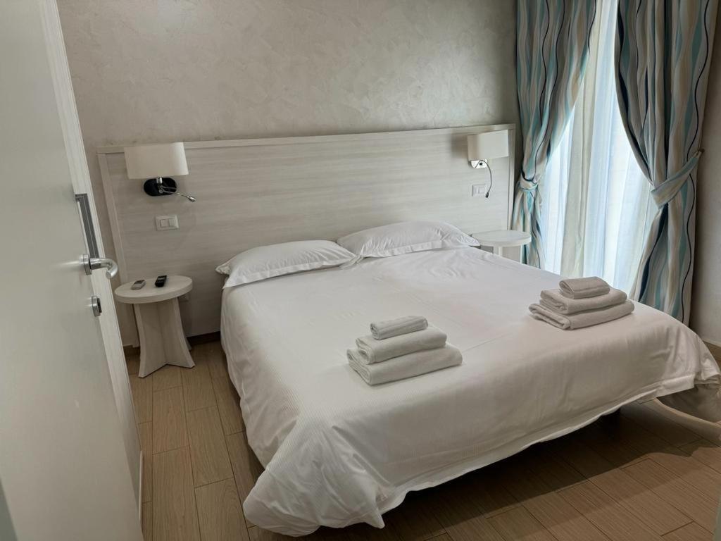 Marina Beach Aparthotel Rimini Eksteriør billede