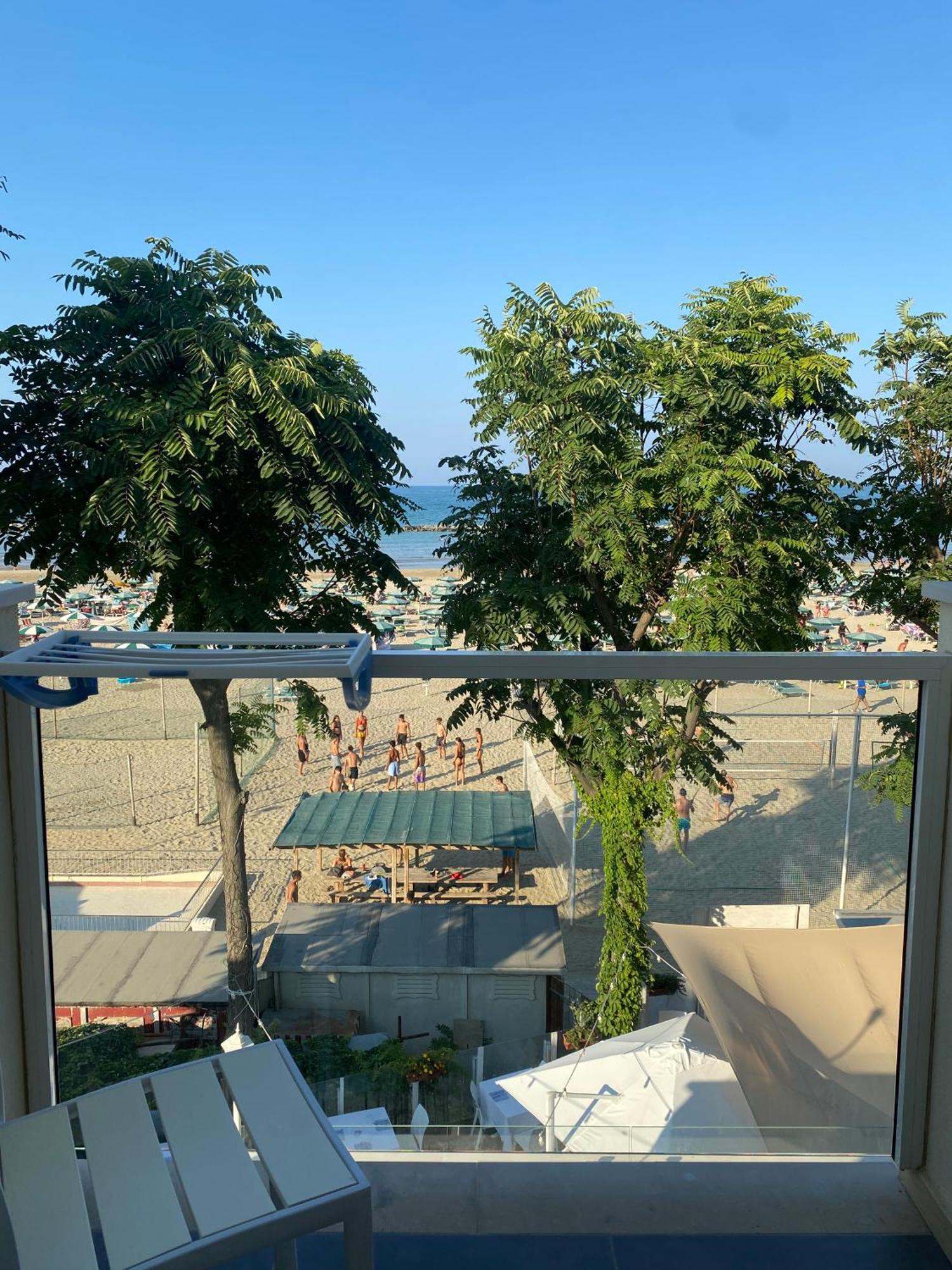 Marina Beach Aparthotel Rimini Eksteriør billede